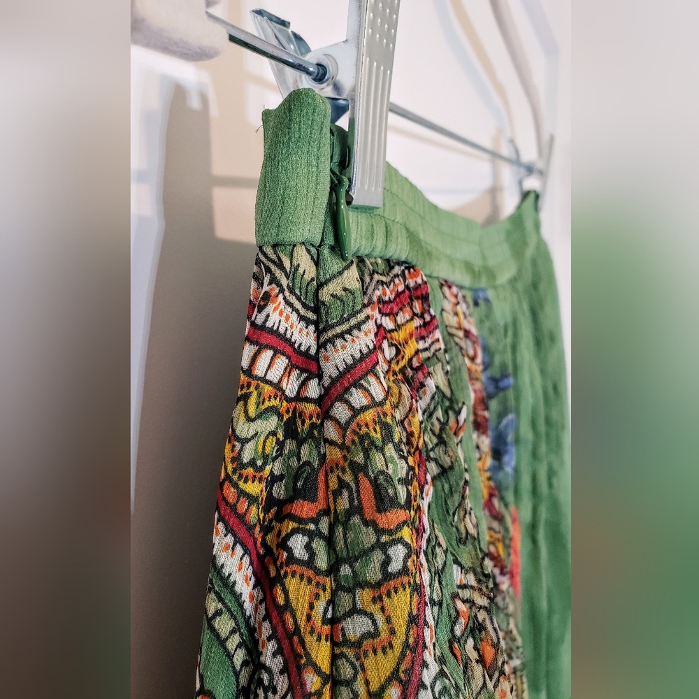 Soft Surroundings Maxi Skirt Pleated Green Floral Paisley Satiny Lined Size PXS - Picture 7 of 10